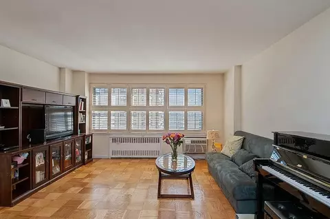 185 W End Ave #12G, New York, NY 10023