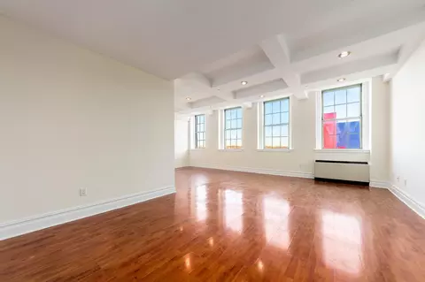 45-02 Ditmars Blvd #328, Astoria, NY 11105