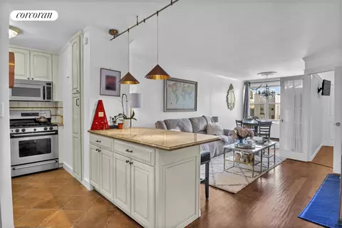 205 3rd Ave #15A, New York, NY 10003