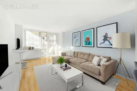 212 E 47th St #10H, New York, NY 10017