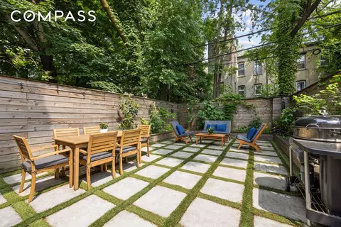 473 Bainbridge St #1, Brooklyn, NY 11233