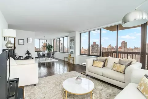 422 E 72nd St #33A, New York, NY 10021