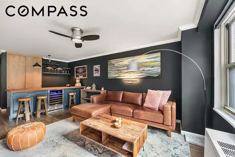 305 E 24th St #3S, New York, NY 10010