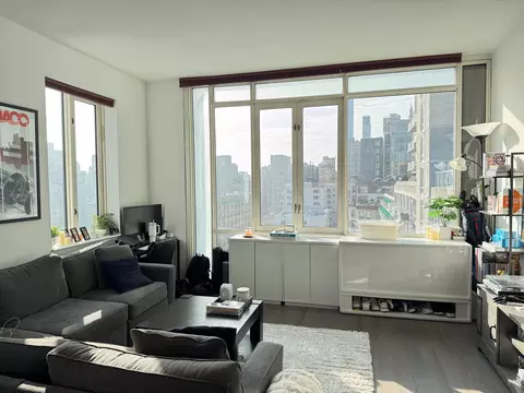 385 1st Ave #18H, New York, NY 10010