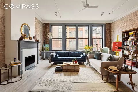 21 Bond St #3, New York, NY 10012