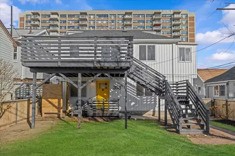 318 Beach 101st St, Rockaway Park, NY 11694