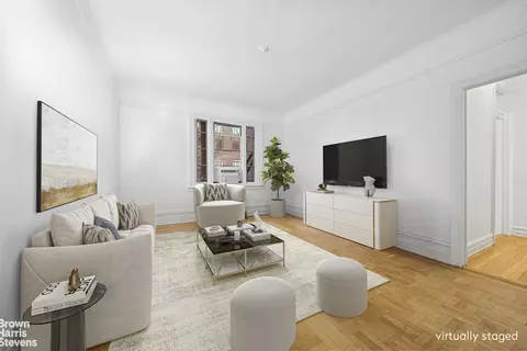 125 W 12th St #2C, New York, NY 10011