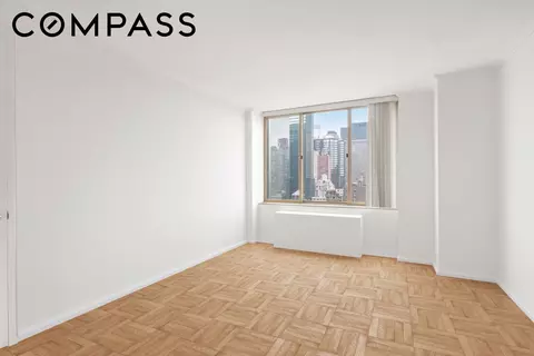 236 E 47th St #15E, New York, NY 10017