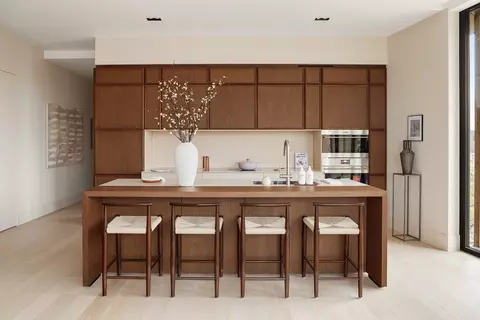 28 Herbert St #3B, Brooklyn, NY 11222