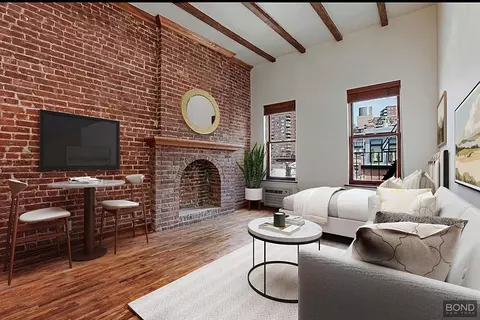 333 W 21st St #4RW, New York, NY 10011