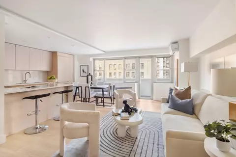 100 W 93rd St #9F, New York, NY 10025