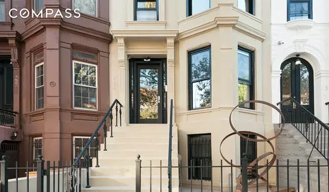 460 Hancock St, Brooklyn, NY 11233