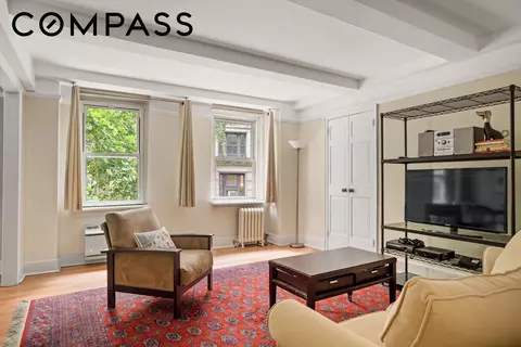 155 E 49th St #2B, New York, NY 10017
