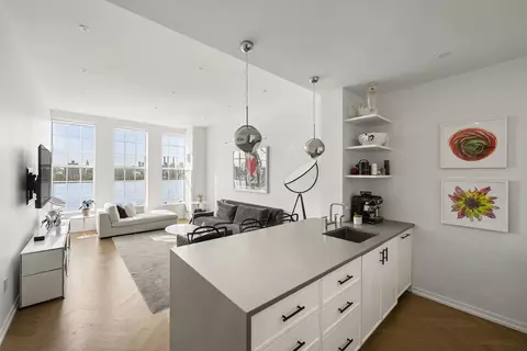 Kitchen - 184 Kent Ave #B612, Brooklyn, NY 11249 photo 1 of 3