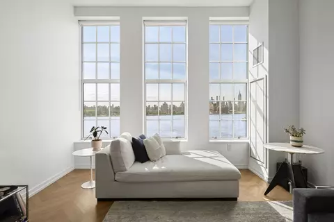 184 Kent Ave #B612, Brooklyn, NY 11249