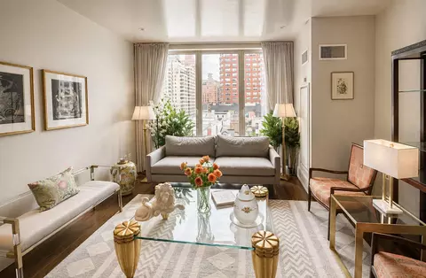 255 E 74th St #6B, New York, NY 10021