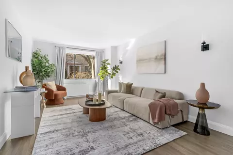 423 95th St #1A, Brooklyn, NY 11209