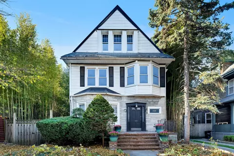 242 Stratford Rd, Brooklyn, NY 11218