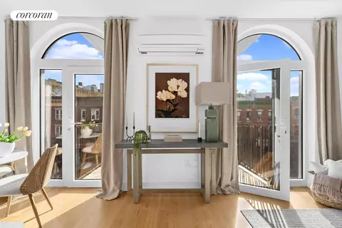 1105 Cortelyou Rd #301, Brooklyn, NY 11218