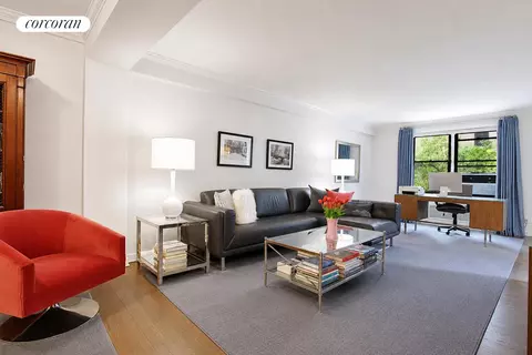 30 E 9th St #4M, New York, NY 10003