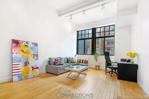 310 E 46th St #11-D, New York, NY 10017