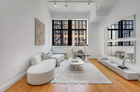 310 E 46th St #11-D, New York, NY 10017