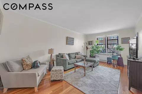 55 E 190th St #59, New York City, NY 10468