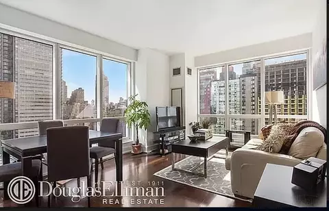 350 W 42nd St #24K, New York, NY 10036