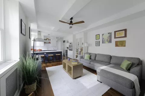 340 W 55th St #6D, New York, NY 10019