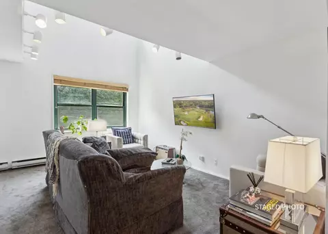 125 Barrow St #4-B, New York, NY 10014