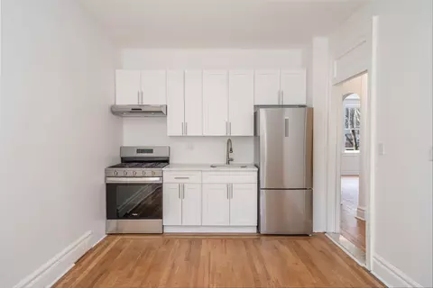 35-27 80th St #32, Jackson Heights, NY 11372