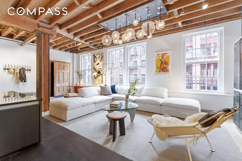 144 Franklin St #3, New York, NY 10013