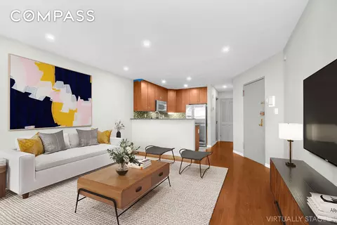 252 W 102nd St #1, New York, NY 10025