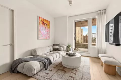 208 Delancey St #7/B, New York, NY 10002