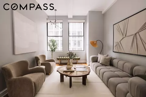 140 W 22nd St #4C, New York, NY 10011