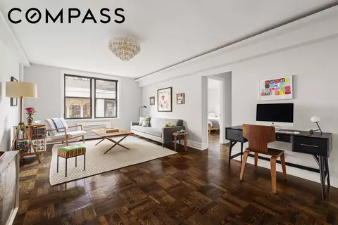 60 E 9th St #211, New York, NY 10003