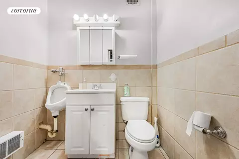Bath - 162-12 20 77th Rd, New York City, NY 11366 photo 3 of 4