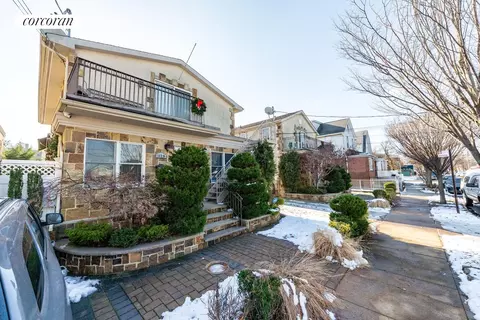 Exterior - 162-12 20 77th Rd, New York City, NY 11366 photo 5 of 18