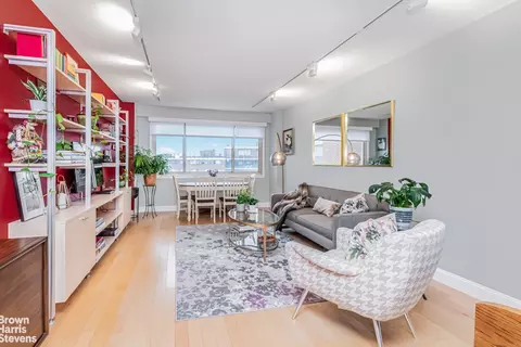 2621 Palisade Ave #11G, New York City, NY 10463