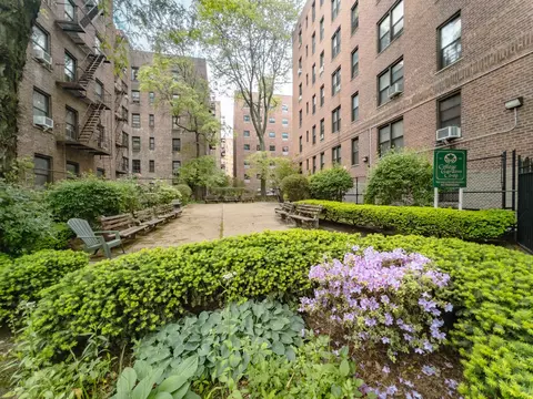 3535 Kings College Pl #1E, New York City, NY 10467