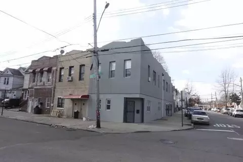 99-02 212th St, New York City, NY 11429