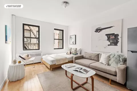 20 Jane St #2D, New York, NY 10014