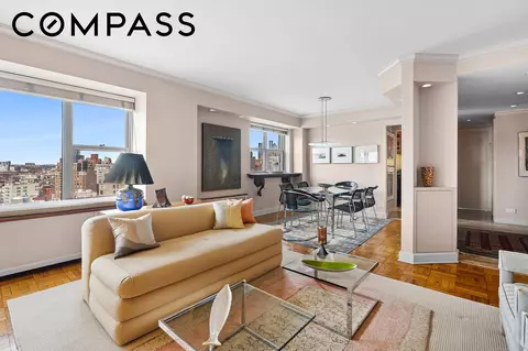2 5th Ave #15U, New York, NY 10011
