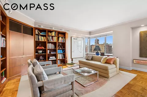 2 5th Ave #15U, New York, NY 10011
