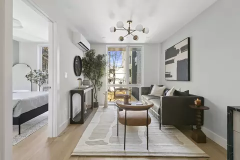 1811 Menahan St #2R, Ridgewood, NY 11385