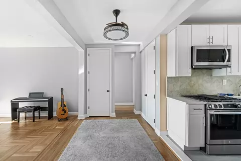 1701 Albemarle Rd #F7, Brooklyn, NY 11226