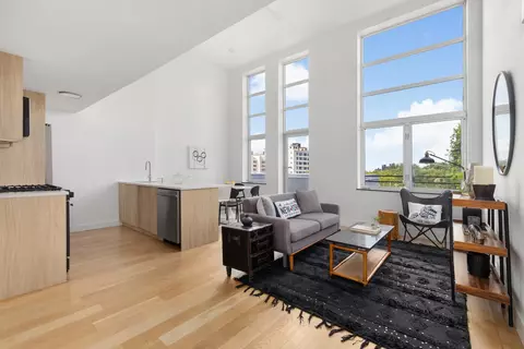 93 Waverly Ave #PH, Brooklyn, NY 11205
