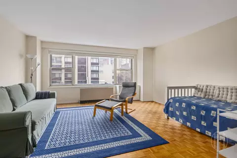 400 E 85th St #4G, New York, NY 10028