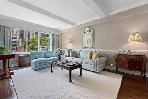 400 E 52nd St #8G, New York, NY 10022 photo 4
