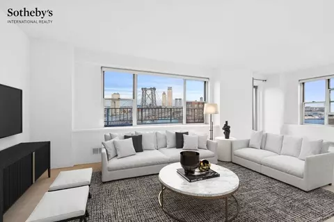 570 Grand St #J2004, New York, NY 10002
